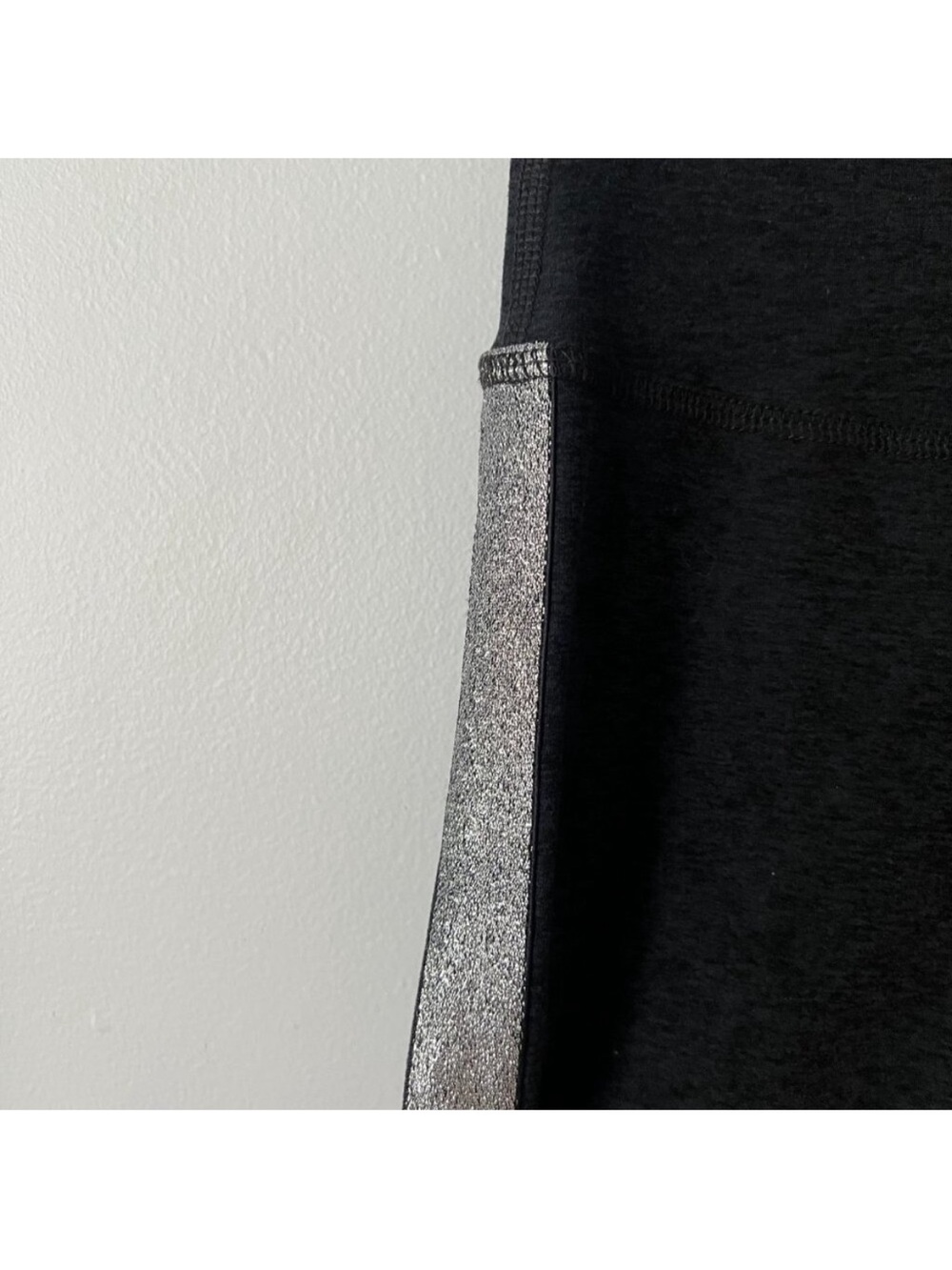 Beyond Yoga Spacedye High Rise Metallic Side Stripe Leggings Women's Size Medium - Picture 3 of 5